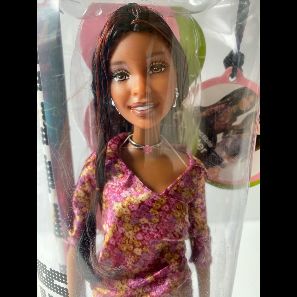Barbie Fashion Fever- Desiree - Picture 7 of 7